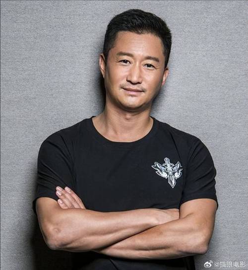新澳今晚特9点30开什么和51岁吴京赛车冠军与吴京跑车