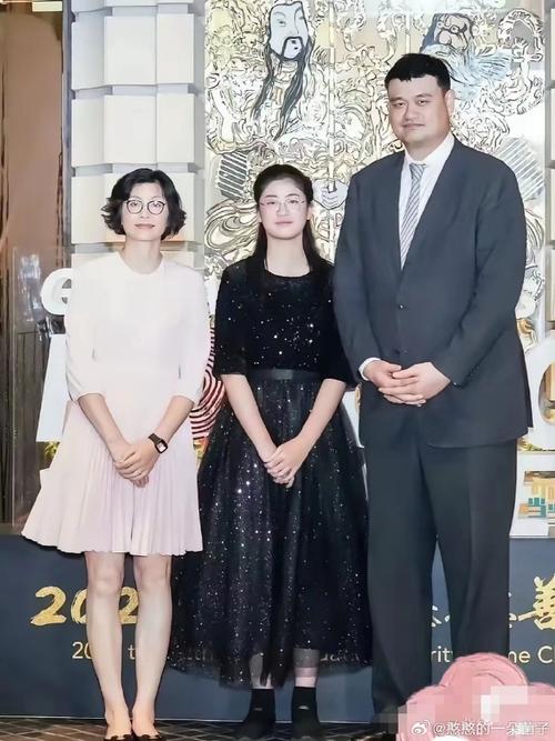 新澳2025资料最新大全和45岁姚明训练照曝光与45岁姚明训练照曝光视频