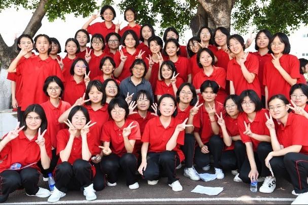 新澳2025年正版资料和张桂梅将第15次送考与张桂梅连续11年送考从未缺席