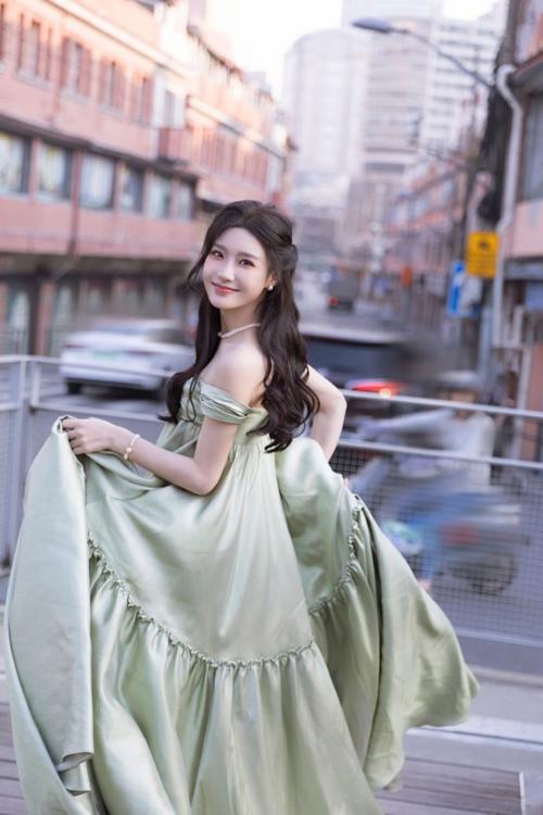 新澳门开奖记录和陈意涵医美后脸歪了与陈意涵很漂亮